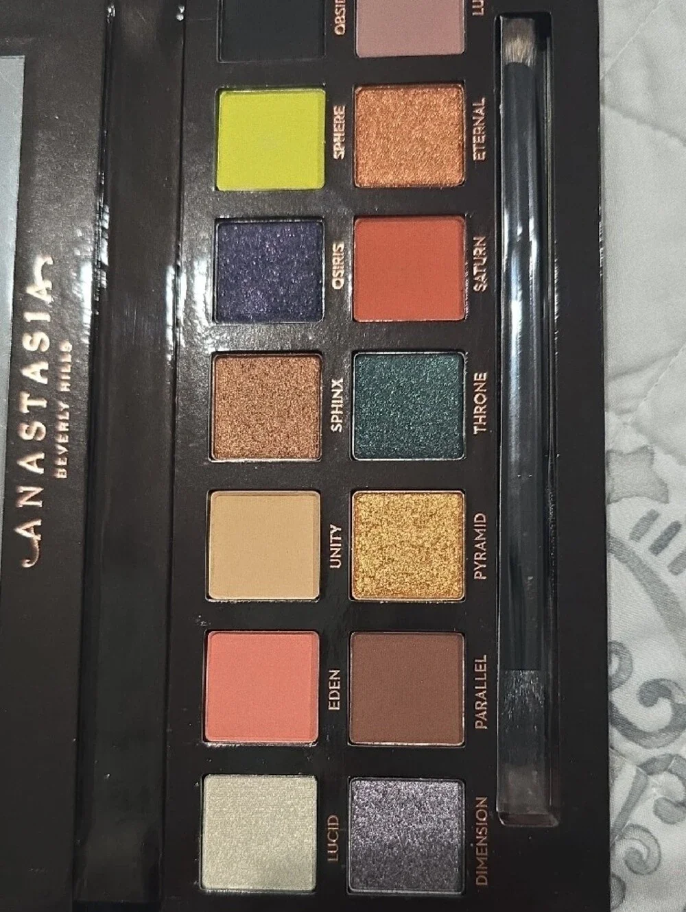 Anastasia Beverly Hills Black & Gold Prism Eyeshadow Palette Case
